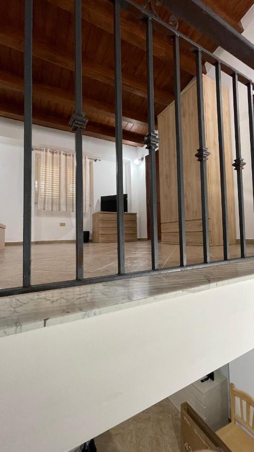 Casa Vacanze Antico Cortile Delle Palme Villa Villagrazia Di Carini Bagian luar foto