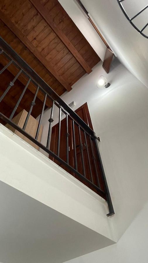 Casa Vacanze Antico Cortile Delle Palme Villa Villagrazia Di Carini Bagian luar foto